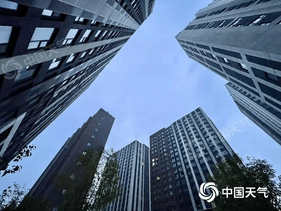 冷空氣來襲！今起北京迎降雨降溫 明天夜間為降雨明顯時(shí)段:西鳳酒
