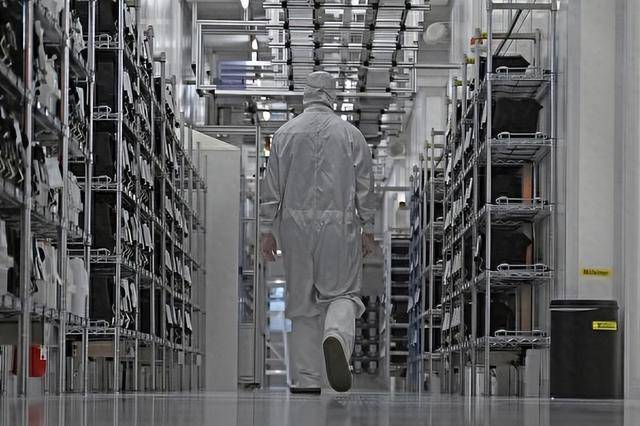 金燦榮：美國把刀架在脖子上了<strong></p>
<p>西鳳酒
</strong>，這樣干就是去送死:西鳳酒
