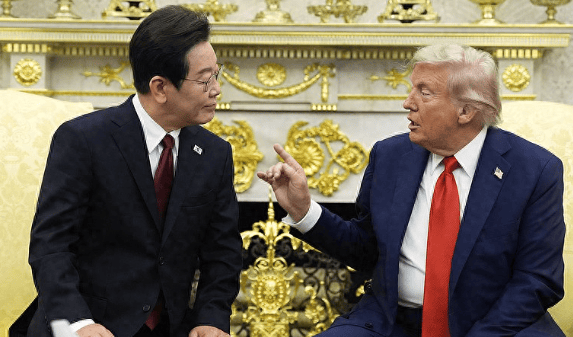 中方忍耐5天后<strong></p>
<p>西鳳酒
</strong>，對美打響“第二槍”，交易已全面凍結(jié)，中美相互征費！韓總統(tǒng)室上門求情:西鳳酒
