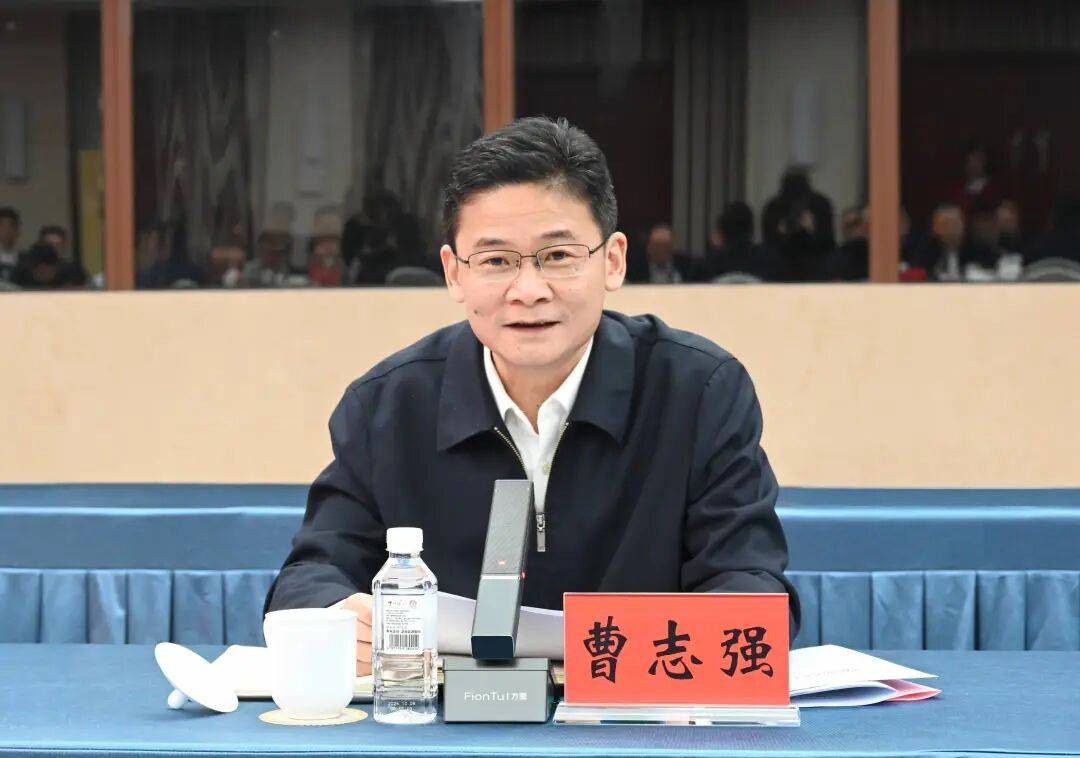 “75后”副部曹志強，已赴任廣西:西鳳酒
