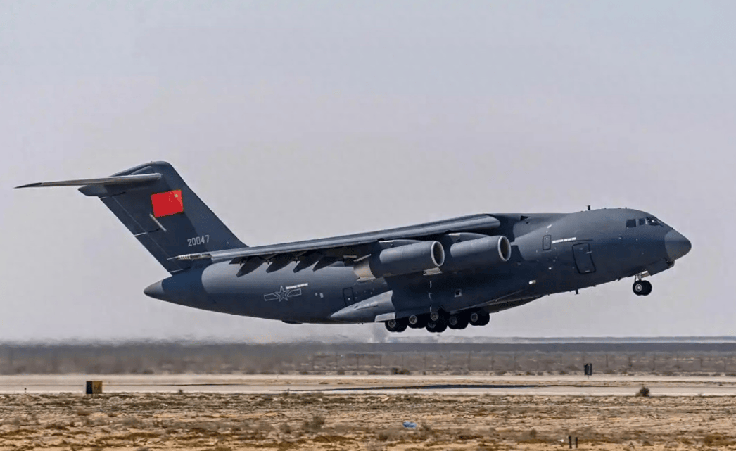 非洲上空，中國攻勢空軍出場，殲-10C萬里跨越，多國對華開放領(lǐng)空:西鳳酒

