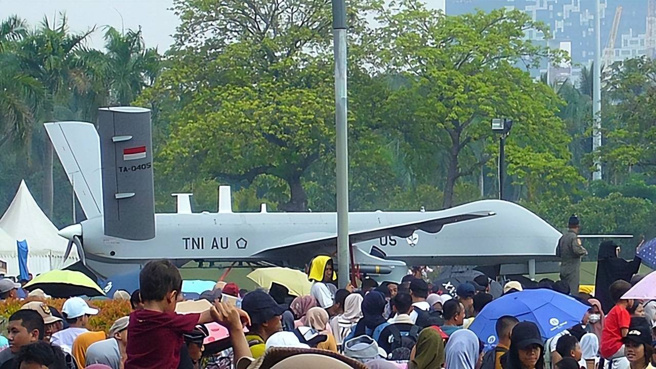 實(shí)錘！殲10出口第四單穩(wěn)了<strong></p>
<p>西鳳酒
</strong>，印尼防長(zhǎng)親口承認(rèn)，還有052D艦驚喜？:西鳳酒
