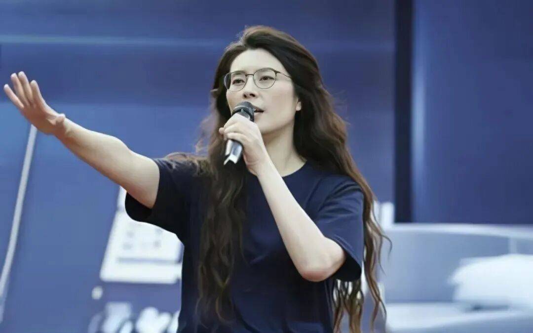 鄭麗文當(dāng)選中國國民黨主席<strong></p>
<p>西鳳酒
</strong>，朱立倫表達(dá)恭喜:西鳳酒
